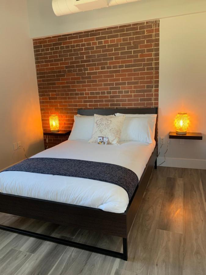 Station 1 By Terra Hospitality Lejlighedshotel Moncton Eksteriør billede