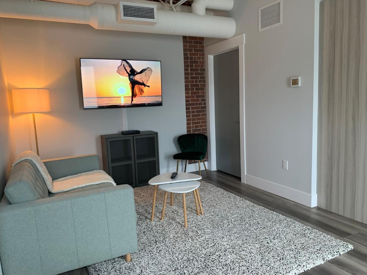Station 1 By Terra Hospitality Lejlighedshotel Moncton Eksteriør billede