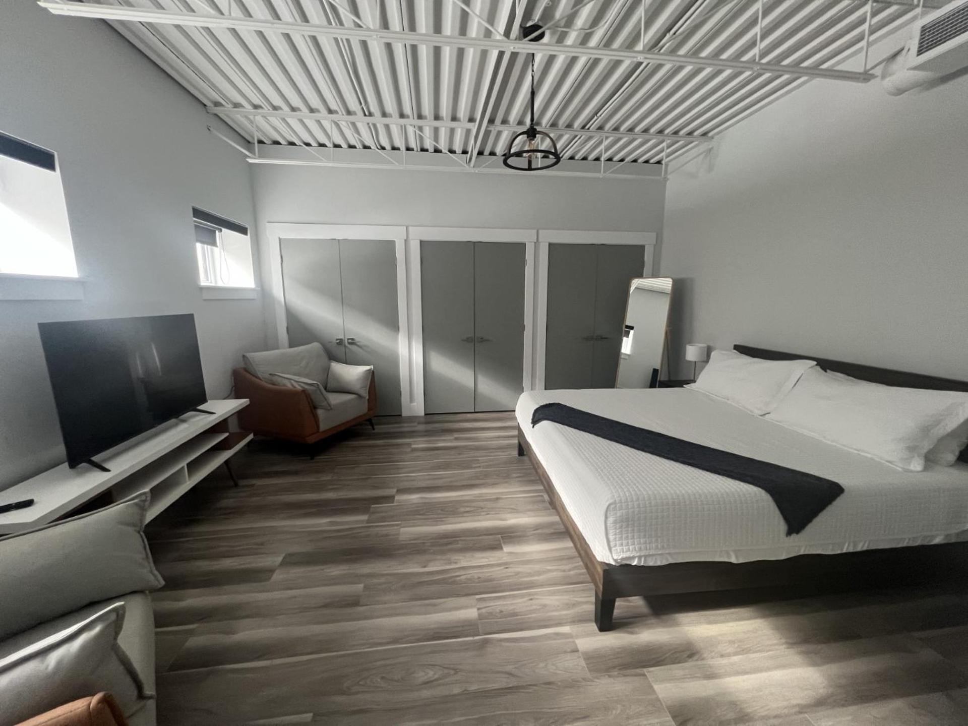 Station 1 By Terra Hospitality Lejlighedshotel Moncton Eksteriør billede